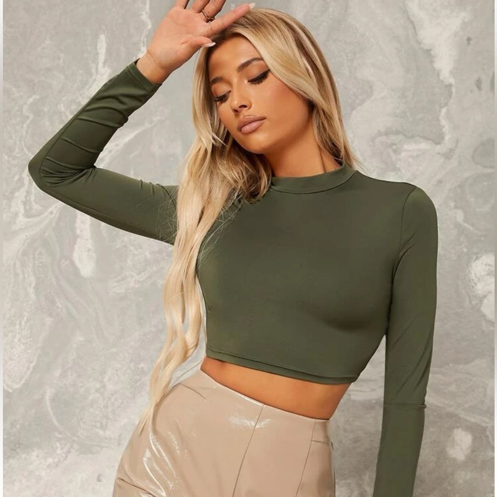 CROP TOP LONG SLEEVE